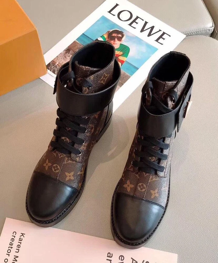 LOUIS VUITTON - WOMEN'S BOOTS